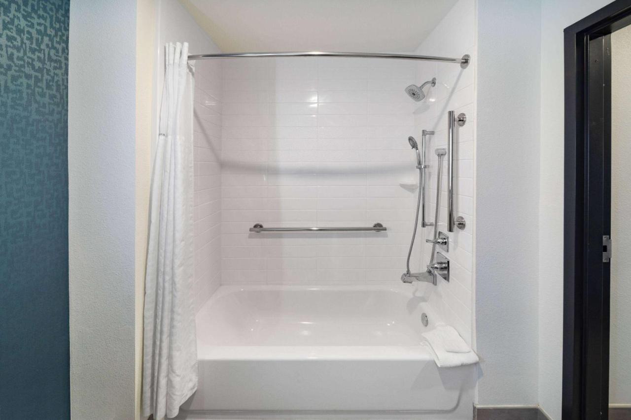 La Quinta Inn & Suites By Wyndham Texas City I 45 المظهر الخارجي الصورة